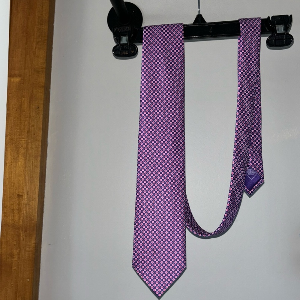 Bruins tie